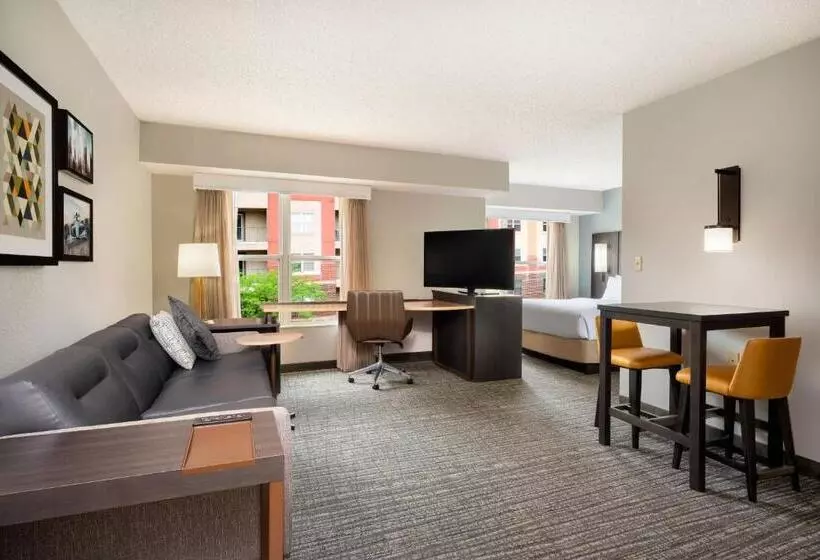 Standard studio with river view, Residence Inn Indianapolis Downtown On The Canal