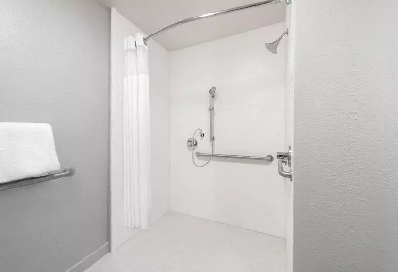 مجموعه ویستا شهر, Residence Inn Indianapolis Downtown On The Canal