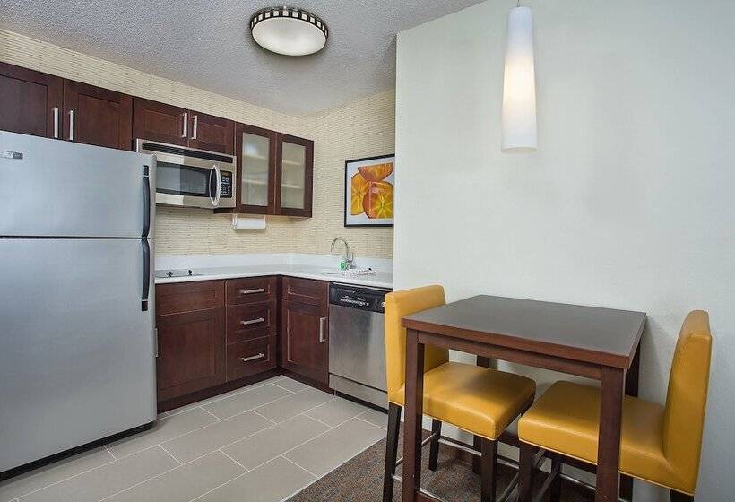 Lakosztály, Residence Inn Knoxville Cedar Bluff
