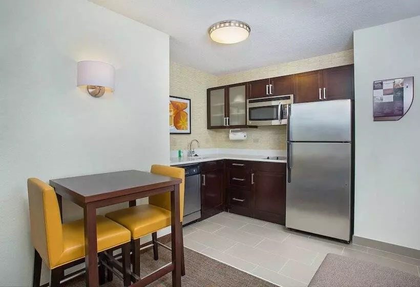 身障者適用スイートルーム, Residence Inn Knoxville Cedar Bluff