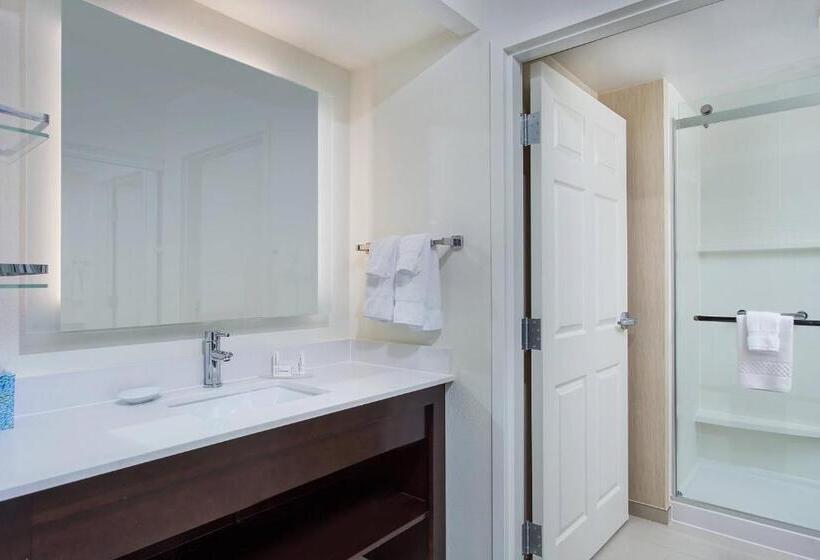 スタンダードスタジオ, Residence Inn Knoxville Cedar Bluff