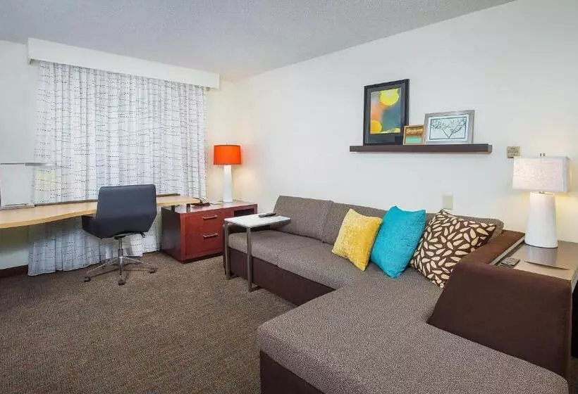 スタンダードスタジオ, Residence Inn Knoxville Cedar Bluff