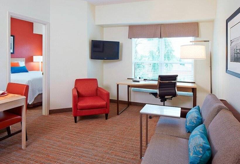 جناح مطلّ علي حمام السباحة, Residence Inn By Marriott Naples