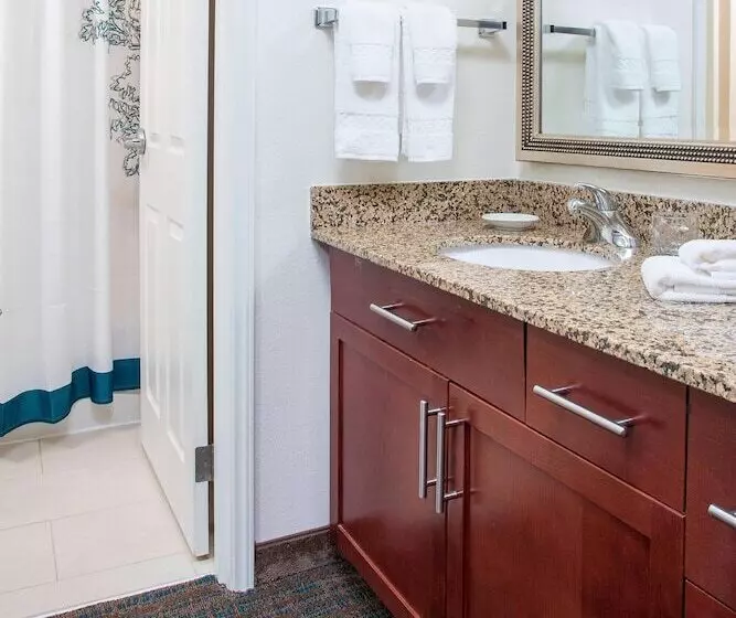 ２ベッドスイートルーム, Residence Inn Topeka