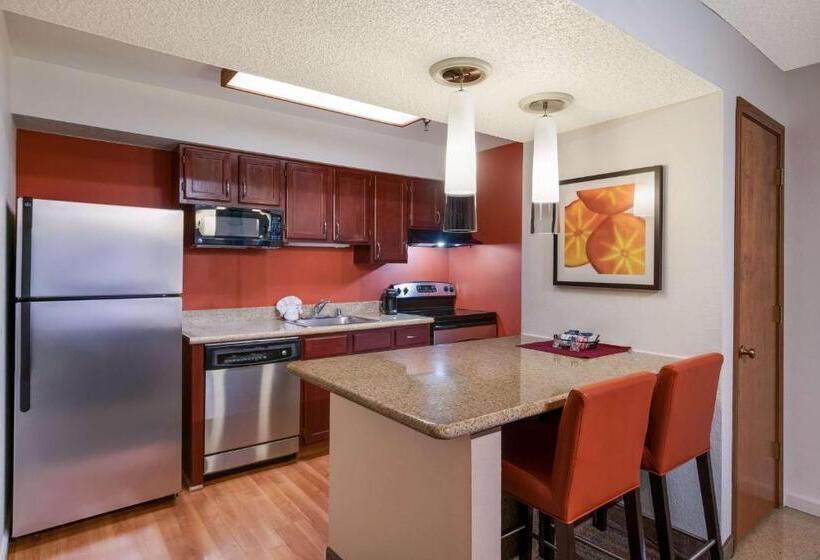 Standaard Studio met Kingsize Bed, Sens Suites Livermore; Surestay Collection By Best Western