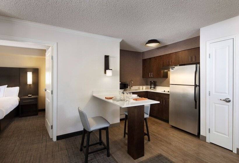 套房, Sonesta Es Suites Fresno