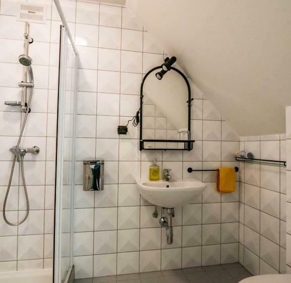 Standard-huone Puutarhanäkymä, Gästehaus Pointner