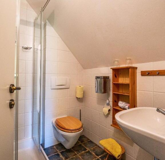 Standard-huone Puutarhanäkymä, Gästehaus Pointner