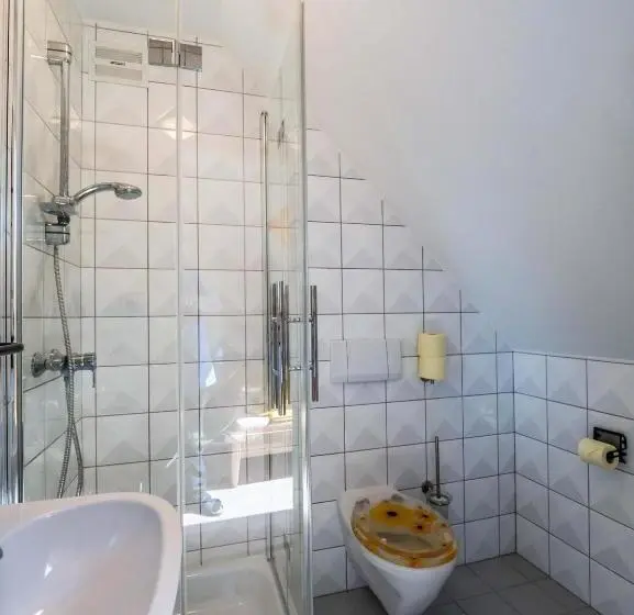 庭の見えるシングルルーム, Gästehaus Pointner