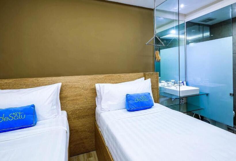 חדר סופריור, Desatu