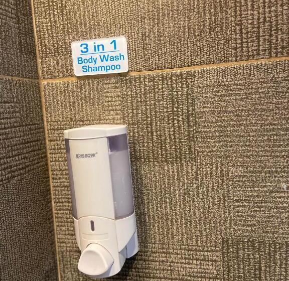 חדר דלוקס, Desatu