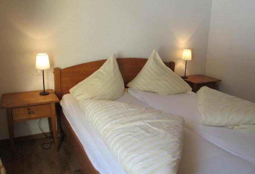 غرفة قياسية, Reitstall Und Saloon San Jon