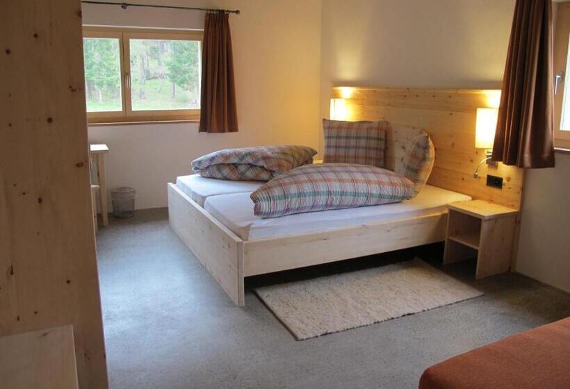 غرفة قياسية, Reitstall Und Saloon San Jon