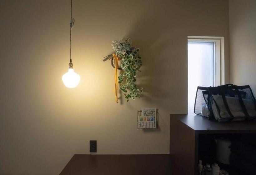 スタンダードルーム, Trim