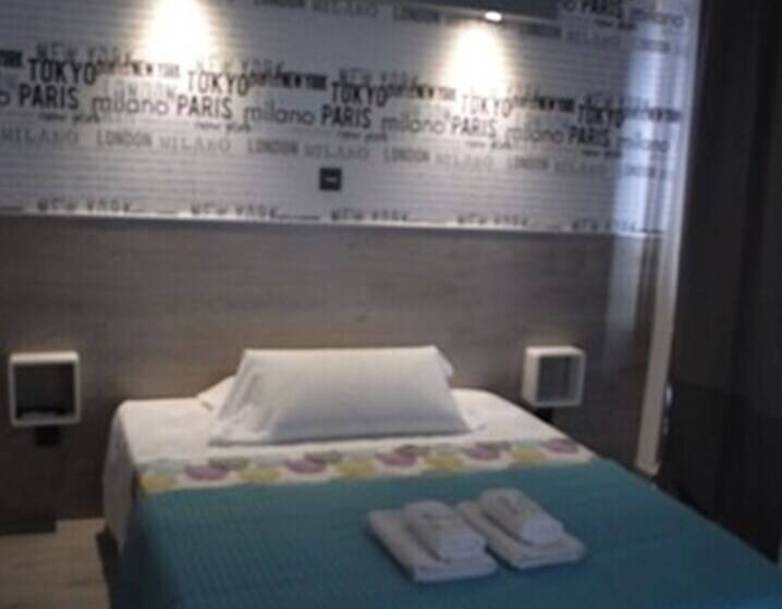 اتاق عادی, Fuencarral Rooms