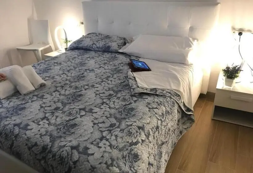 片側に海が見えるデラックスルーム, B&b Home Sweet Home   Affitti Brevi Italia