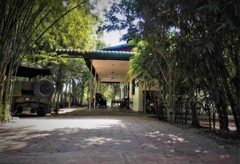 Люкс с Террасой, La Maison Des Bambous Lmdbsr