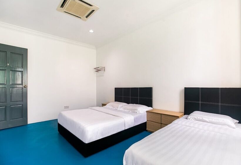 Quarto Triplo Estandar, Spot On 89726 Capsule Inn