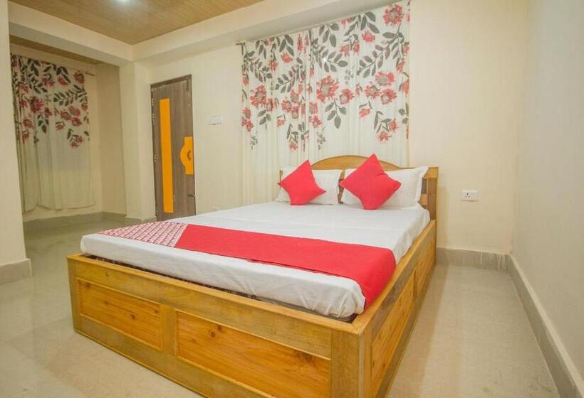 豪华三人间, Oyo 67708 Brikcha Mukhia Home Stay