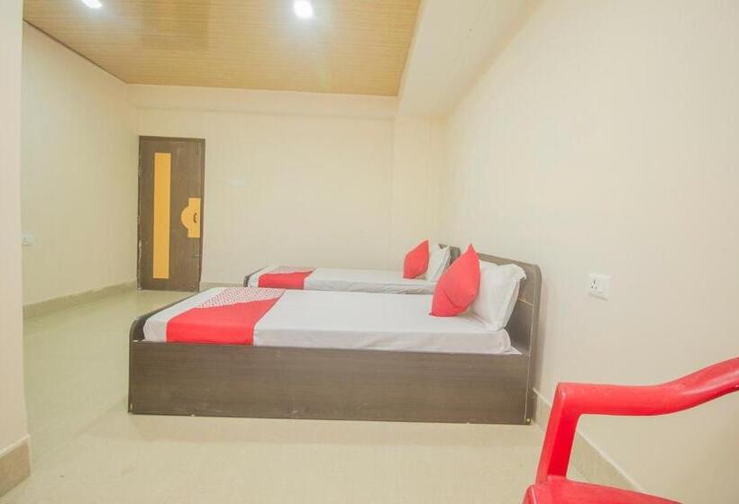 豪华三人间, Oyo 67708 Brikcha Mukhia Home Stay