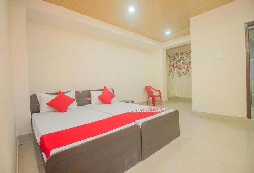 豪华三人间, Oyo 67708 Brikcha Mukhia Home Stay