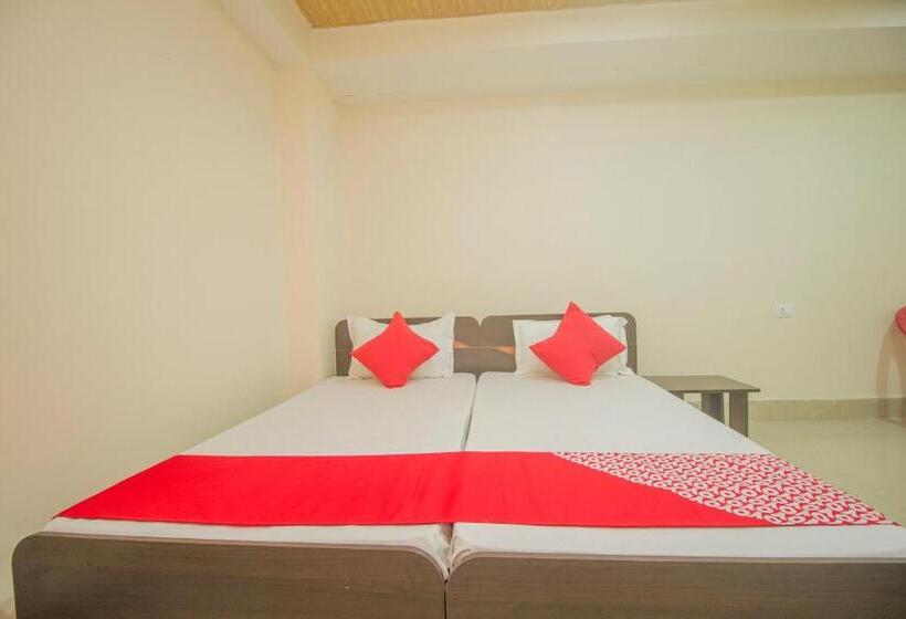 豪华三人间, Oyo 67708 Brikcha Mukhia Home Stay