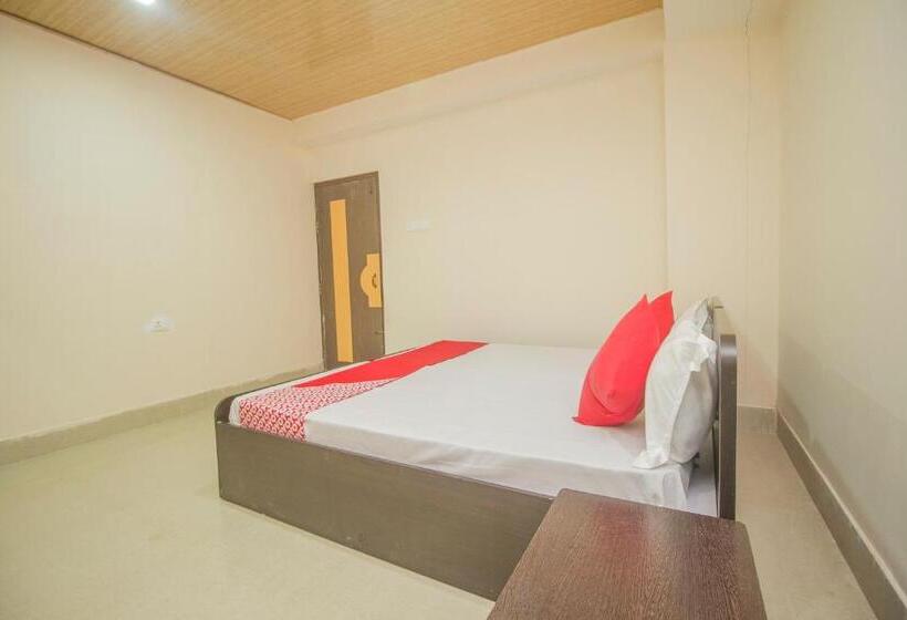 豪华三人间, Oyo 67708 Brikcha Mukhia Home Stay