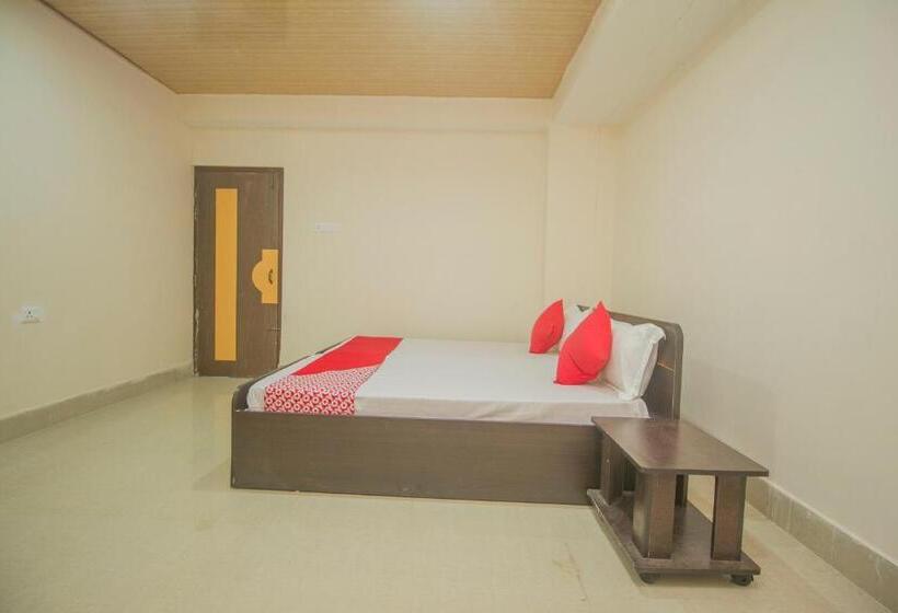 豪华三人间, Oyo 67708 Brikcha Mukhia Home Stay