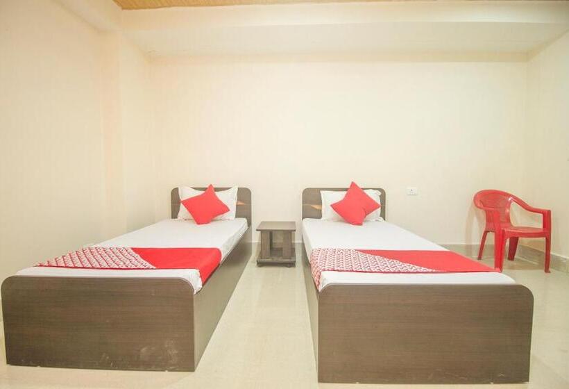 豪华三人间, Oyo 67708 Brikcha Mukhia Home Stay