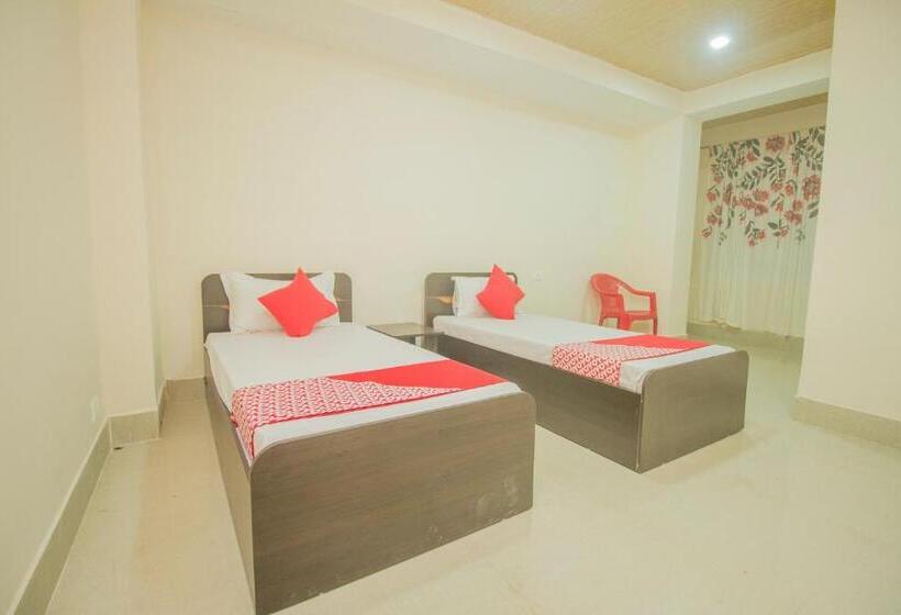 豪华三人间, Oyo 67708 Brikcha Mukhia Home Stay