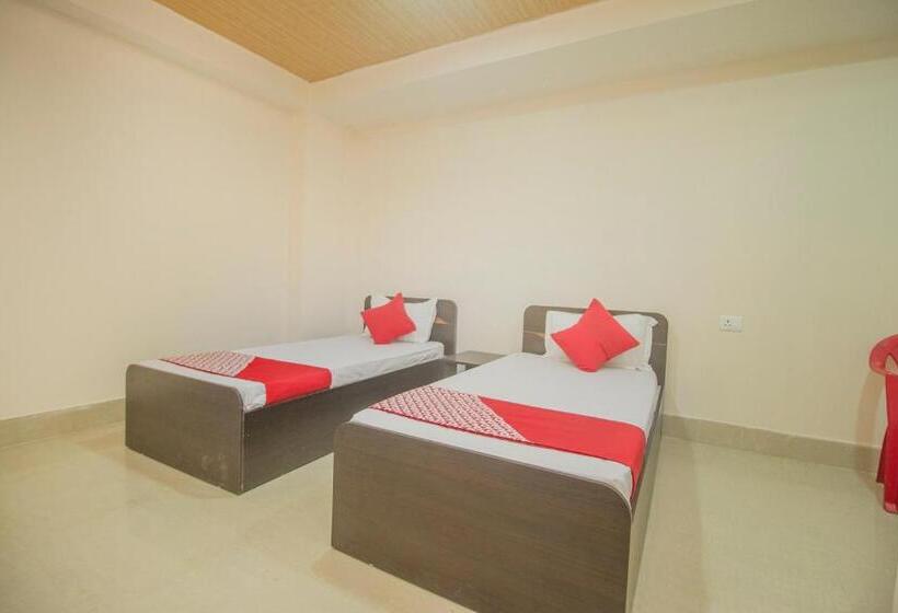 豪华三人间, Oyo 67708 Brikcha Mukhia Home Stay