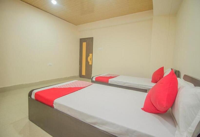 豪华三人间, Oyo 67708 Brikcha Mukhia Home Stay