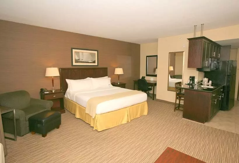 سوئیت برای معلولان, Holiday Inn Express San Diego South   Chula Vista, An Ihg