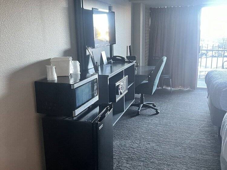 标准间, Satellite