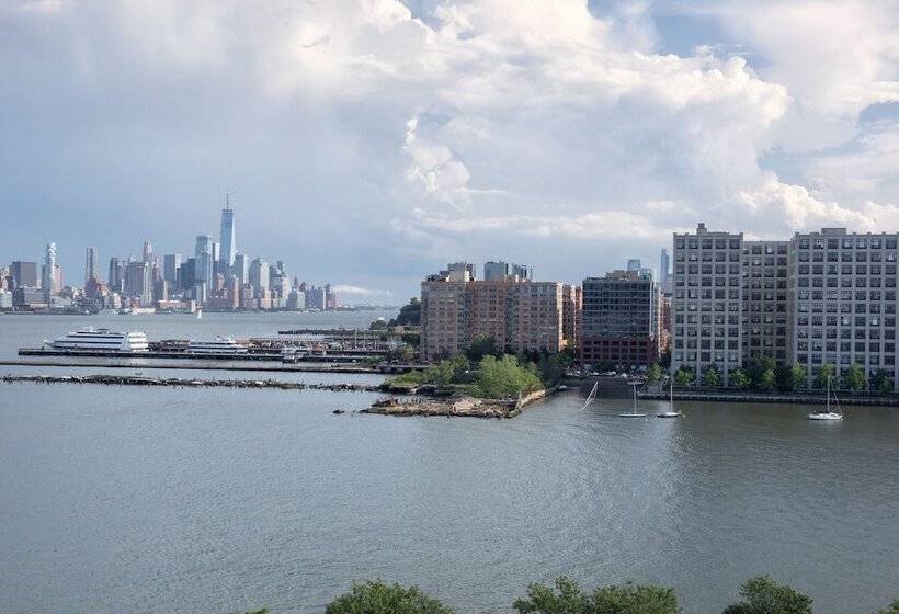 غرفة ديلوكس, Sheraton Lincoln Harbor