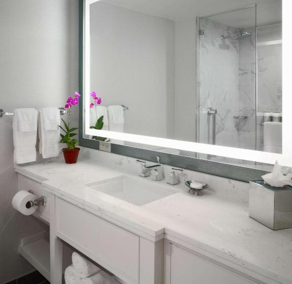 Номер Deluxe, The Royal Sonesta New Orleans