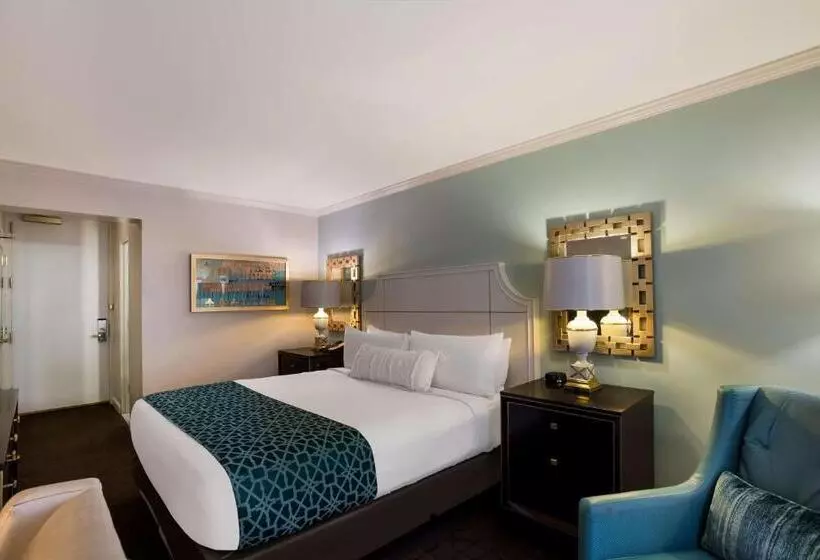 اتاق لوکس با تخت بزرگ, The Royal Sonesta New Orleans