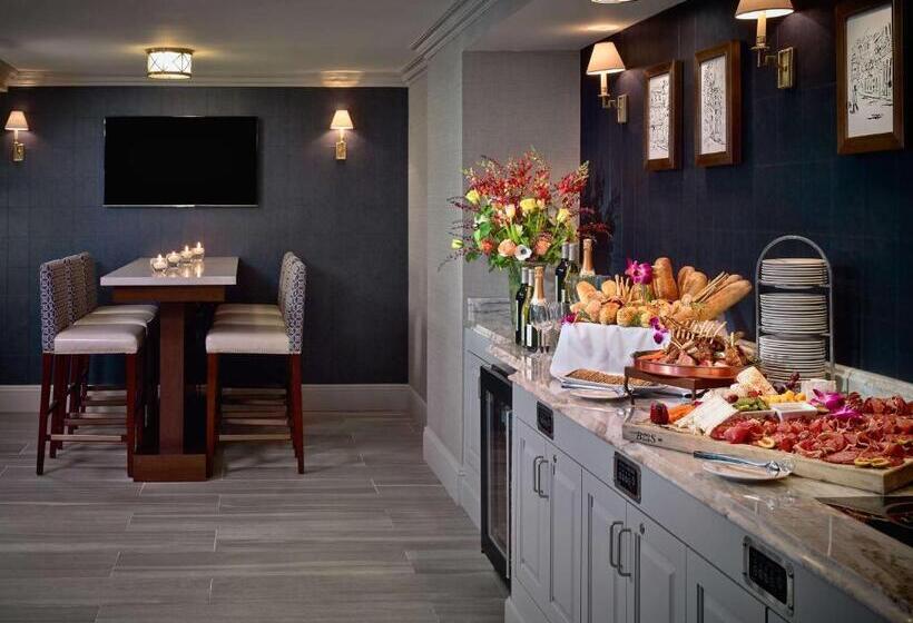 اتاق استاندارد, The Royal Sonesta New Orleans