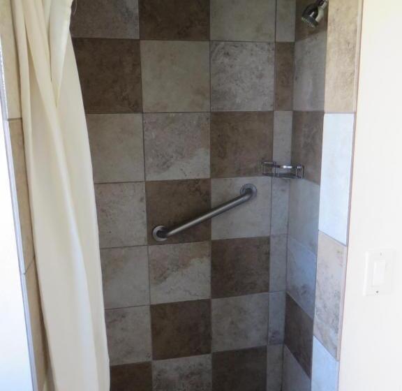 キングサイズベッドのスタンダードルーム, Sandpiper Motel