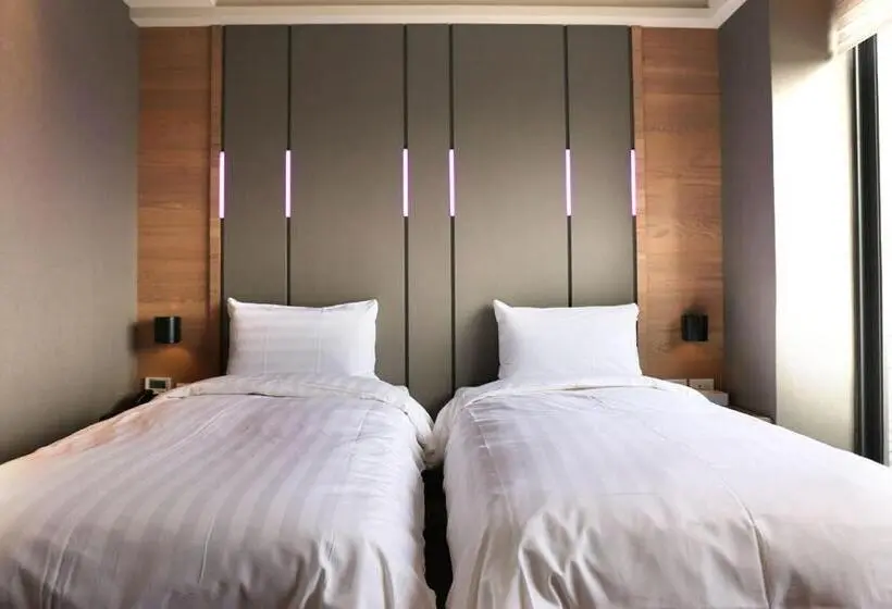 اتاق استاندارد با بالکن, Kiwi Share Hotel Zhongli