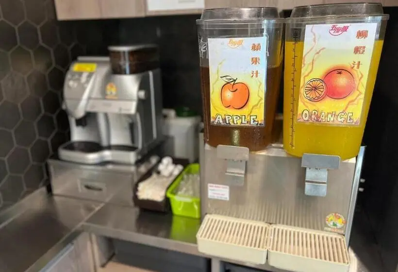 تختخواب در اتاق مشترک, Kiwi Share Hotel Zhongli