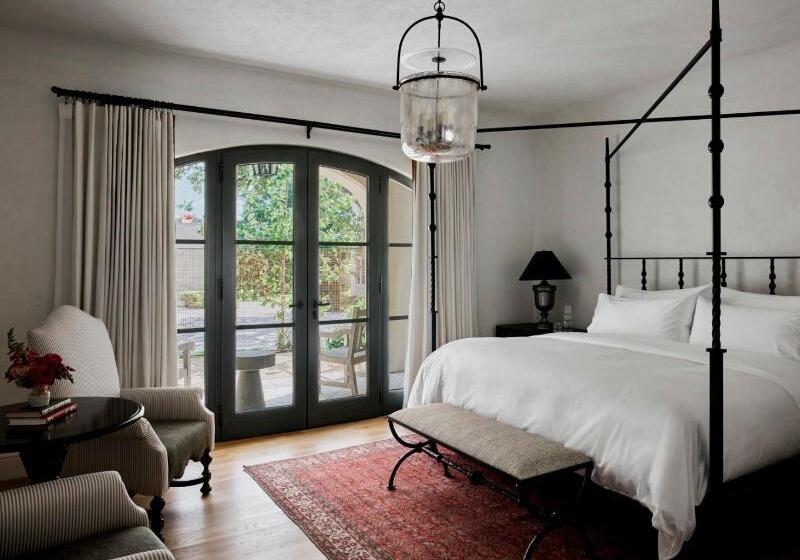 Номер Стандарт, Commodore Perry Estate, Auberge Resorts Collection