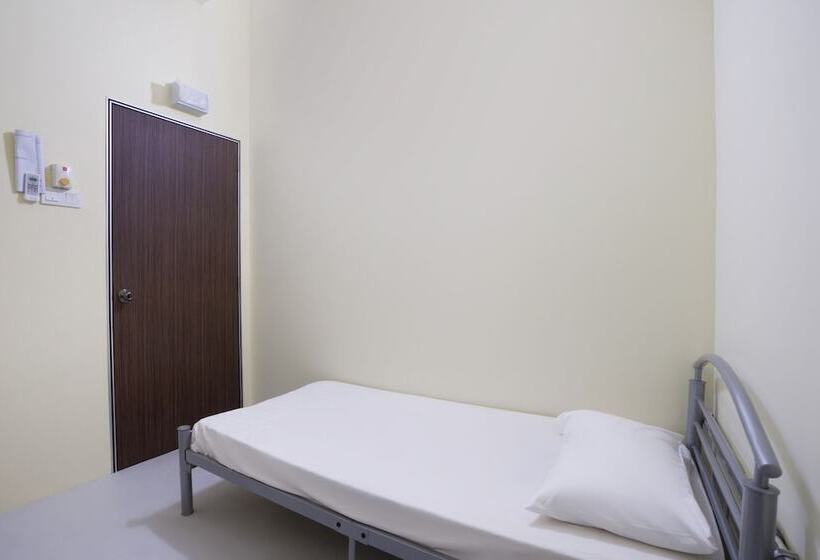 ルームシェアのワンベッド, Spot On 89753 So