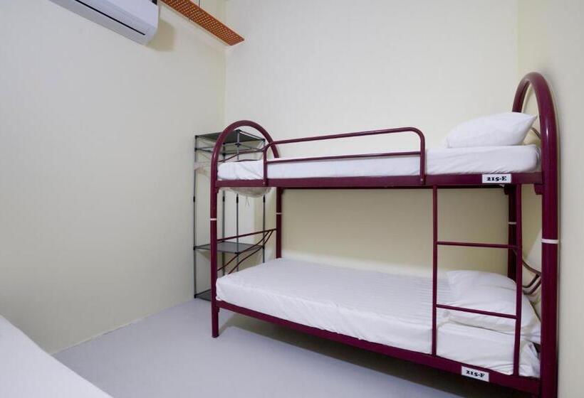 Кровать в Общей Комнате, Spot On 89753 So