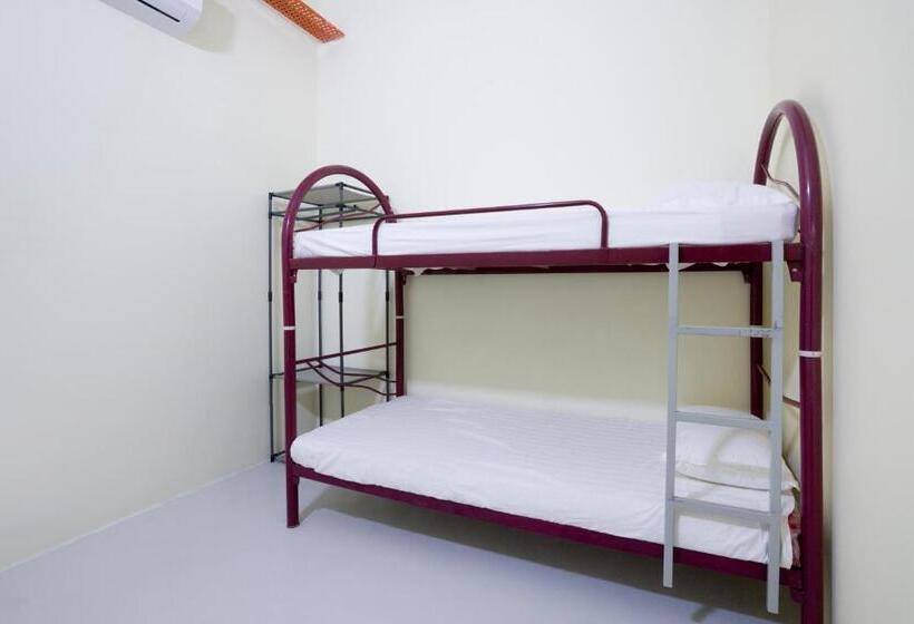 ルームシェアのワンベッド, Spot On 89753 So