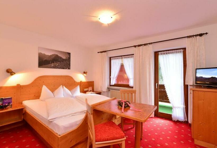 غرفة قياسية مزوَّدة بشُرفة, Landhaus Almrausch