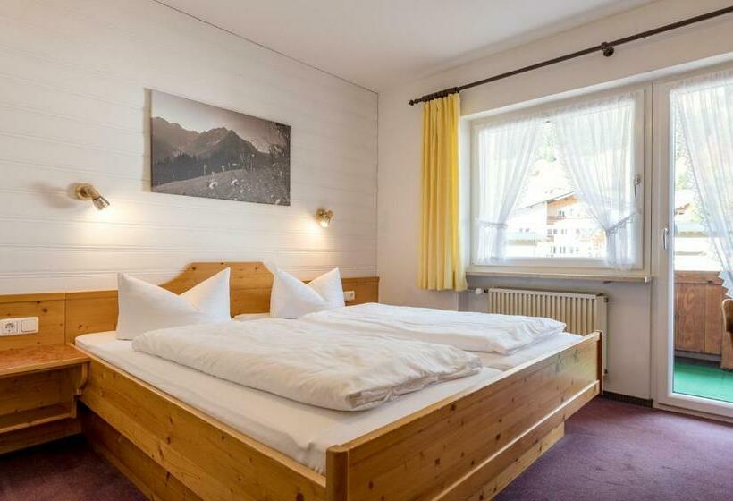 غرفة قياسية مزوَّدة بشُرفة, Landhaus Almrausch