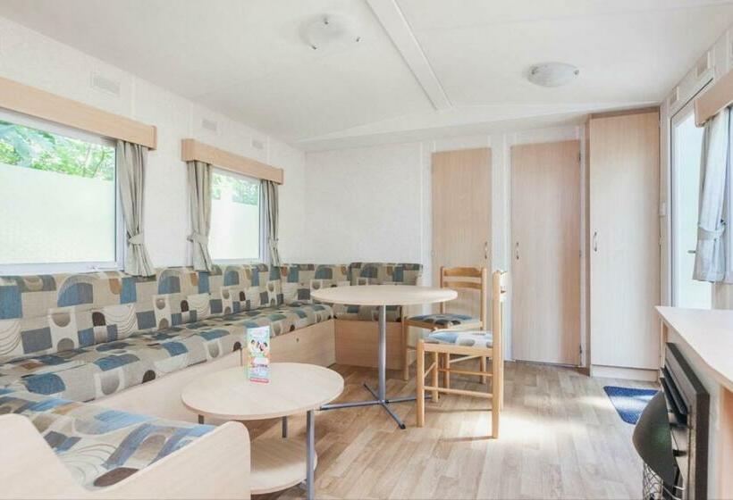 Huoneisto 2 Makuuhuonetta, Ra Veluwe Mobile Home