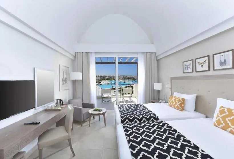 اتاق سوپریور با چشم‌انداز استخر, Steigenberger Resort Alaya Marsa Alam   Red Sea   Adults Friendly 16 Years Plus