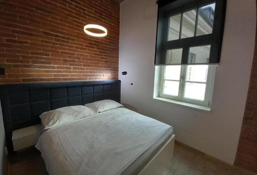 اتاق استاندارد, Entrez Apartments 4 City Centre